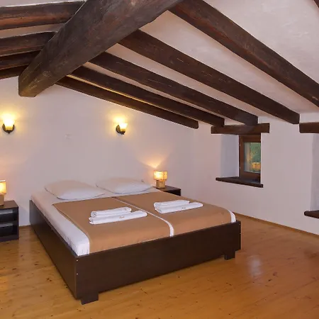 Maison d'hôtes Traditional Stone House Kotli