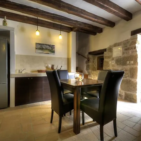 Guest house Traditional Stone House Kotli Buzet
