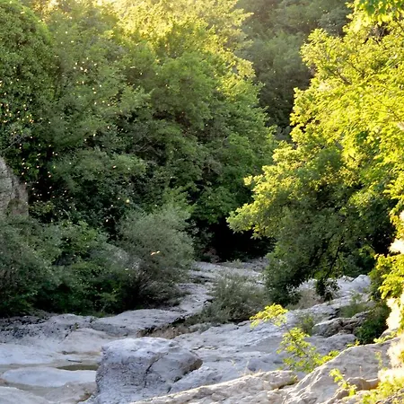 Πανσιόν Traditional Stone House Kotli 3*