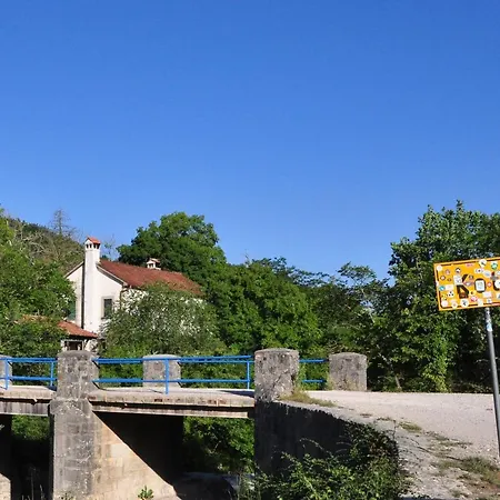 Πανσιόν Traditional Stone House Kotli 3*