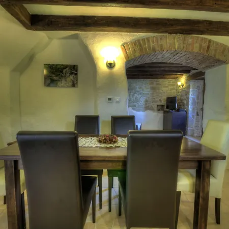 Traditional Stone House Kotli Gæstehus Buzet