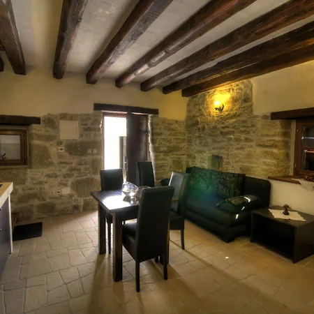 Гостевой дом Traditional Stone House Kotli Бузет
