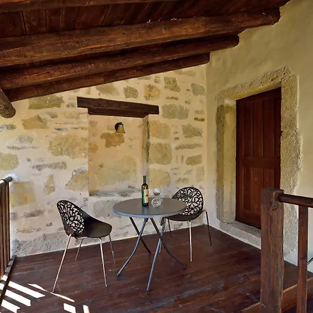 Traditional Stone House Kotli ゲストハウス 4*