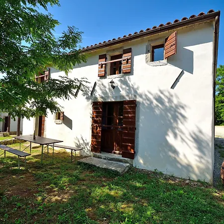 Traditional Stone House Kotli 4*