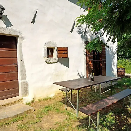 Gæstehus Traditional Stone House Kotli