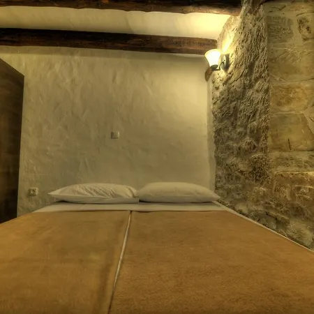 Πανσιόν Traditional Stone House Kotli 3*