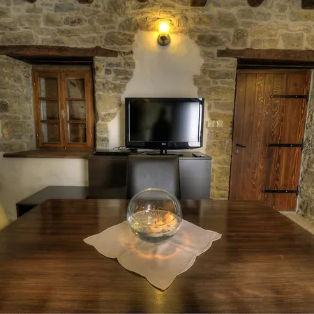 Pensión Traditional Stone House Kotli Buzet